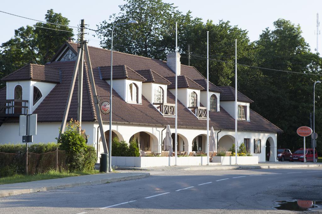 Hotel Liilia Kaina Bagian luar foto